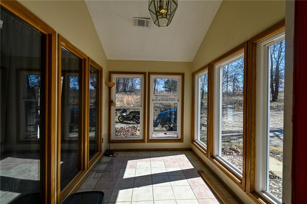 875 Highway 54 Osceola, MO 64776 - Photo 9 of 44