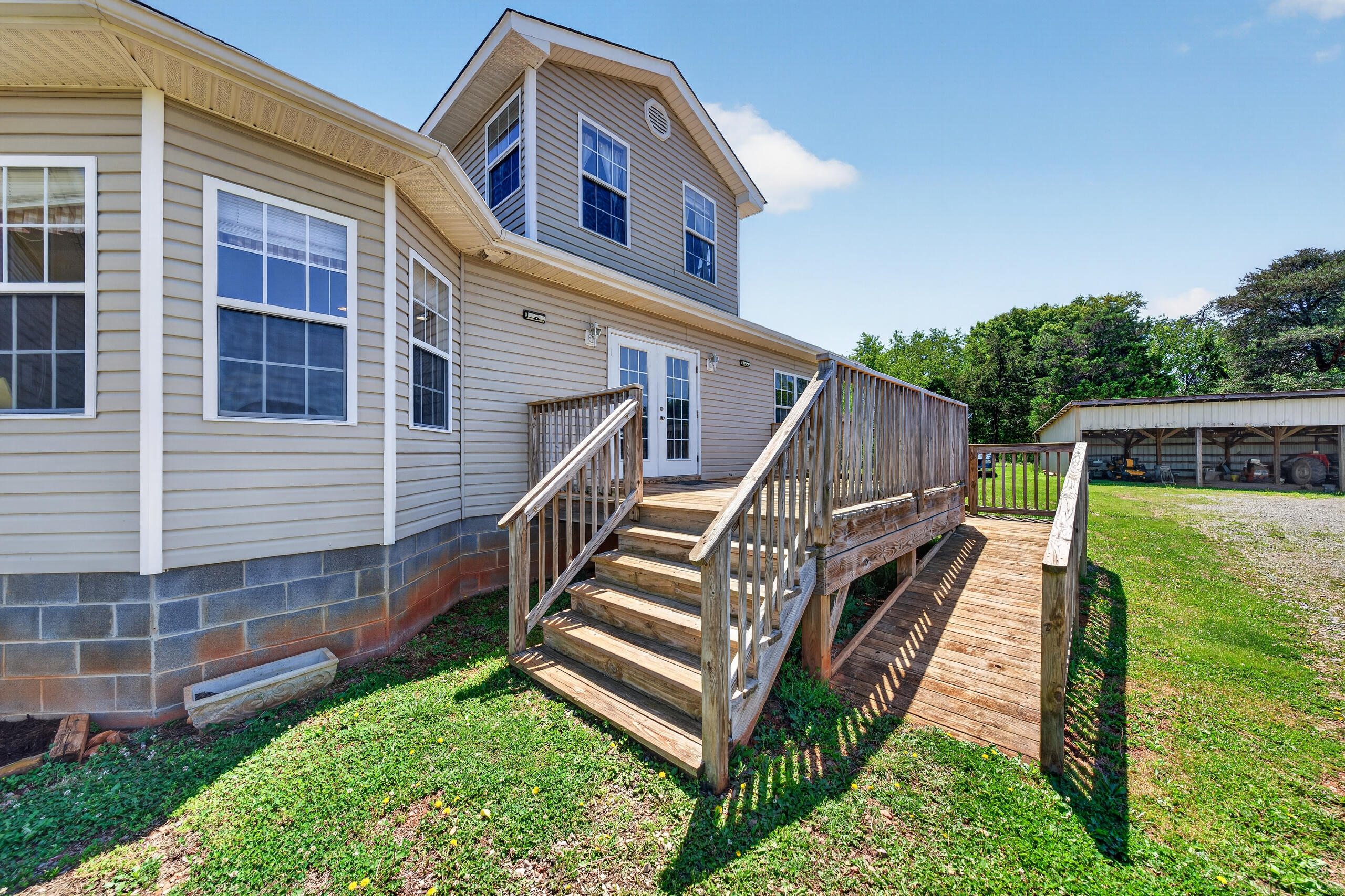 1633 Pilot Mountain Road Moneta, VA 24121 - Photo 64 of 103 Deck Stairs/Ramp