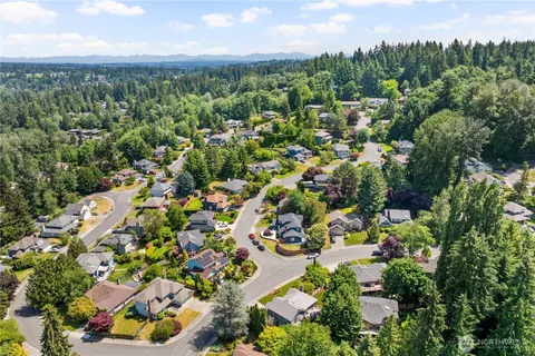 $1,050,000 | 6915 Northeast 163rd Street, Kenmore, WA 98028