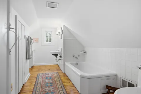 $869,900 | 950 Draughon Avenue, Nashville, TN 37204