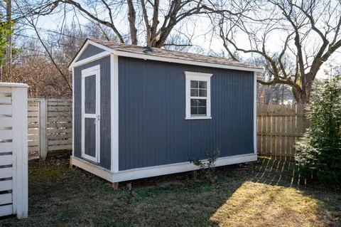 $869,900 | 950 Draughon Avenue, Nashville, TN 37204