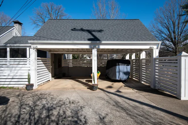 $869,900 | 950 Draughon Avenue, Nashville, TN 37204