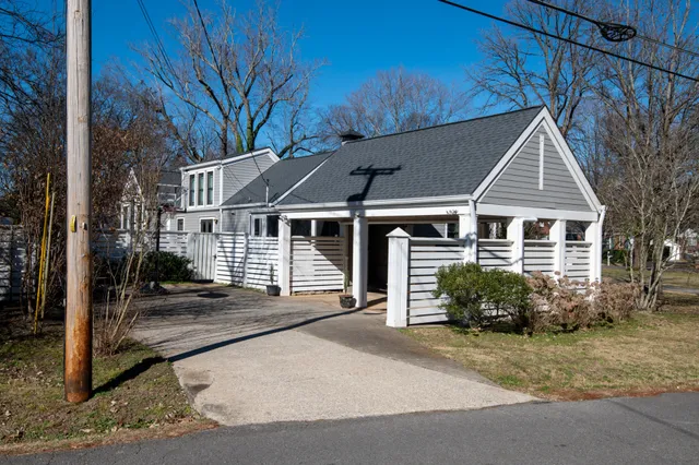 $869,900 | 950 Draughon Avenue, Nashville, TN 37204