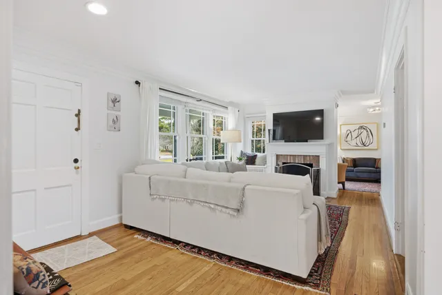 $869,900 | 950 Draughon Avenue, Nashville, TN 37204