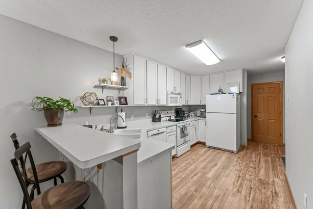 $275,000 | 20628 Fenston Avenue North, Forest Lake, MN 55025