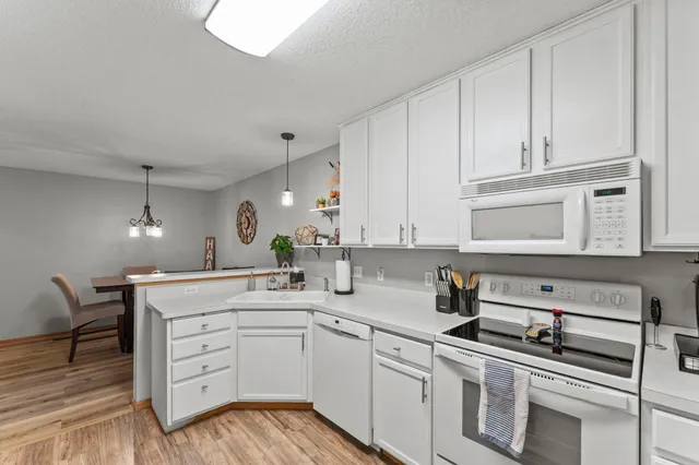 $275,000 | 20628 Fenston Avenue North, Forest Lake, MN 55025