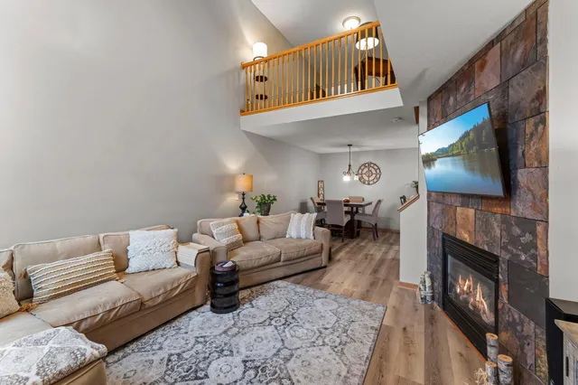 $275,000 | 20628 Fenston Avenue North, Forest Lake, MN 55025