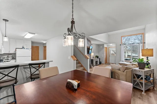 $275,000 | 20628 Fenston Avenue North, Forest Lake, MN 55025