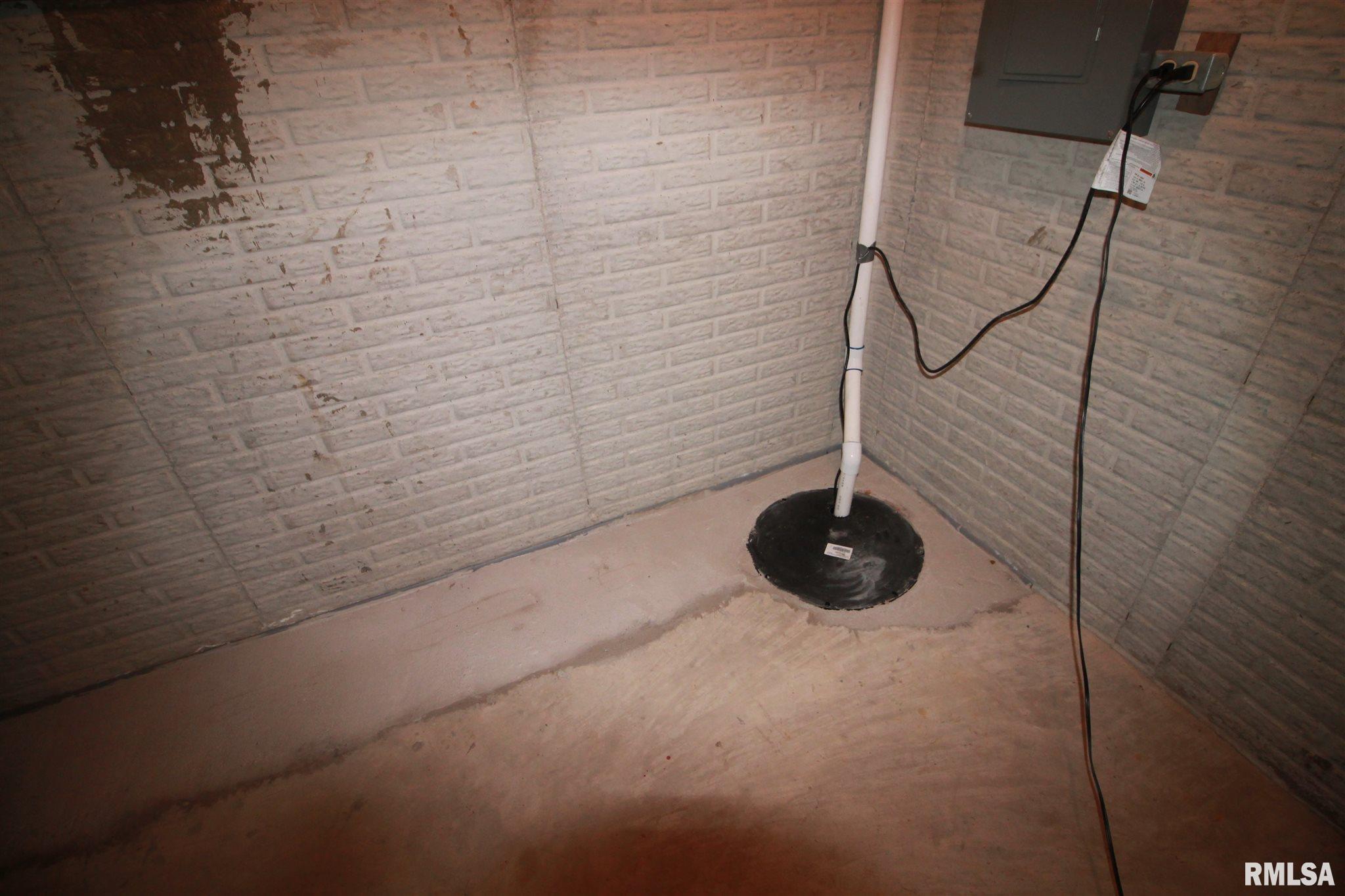1712 Devonwood Springfield, IL 62704 - Photo 27 of 36 Gallery Image 27