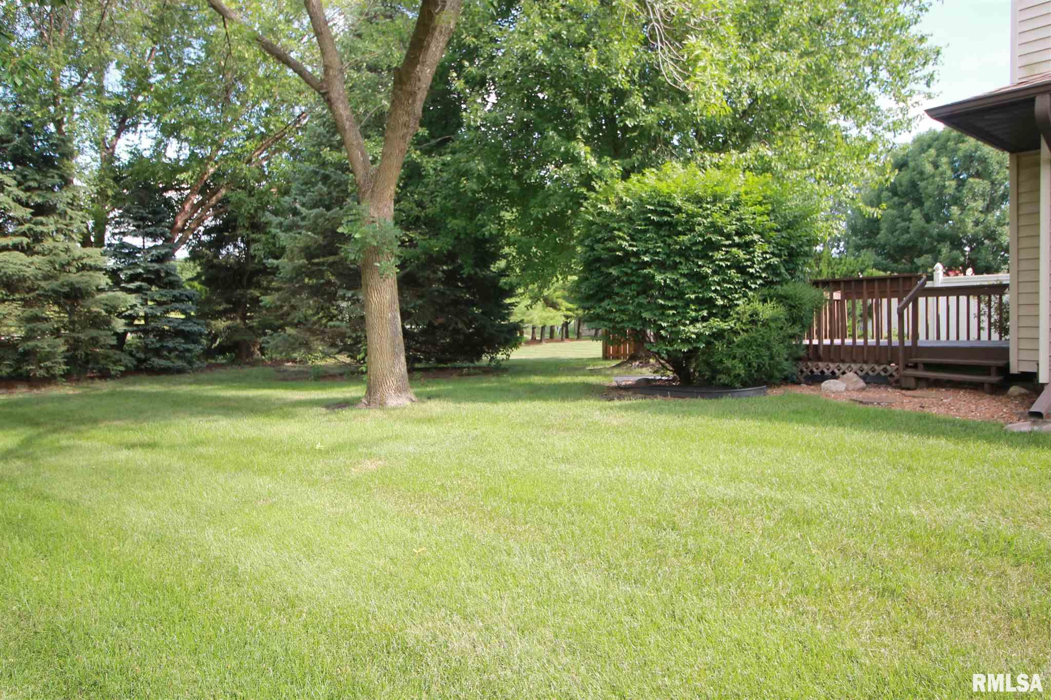 1712 Devonwood Springfield, IL 62704 - Photo 32 of 36 Gallery Image 32