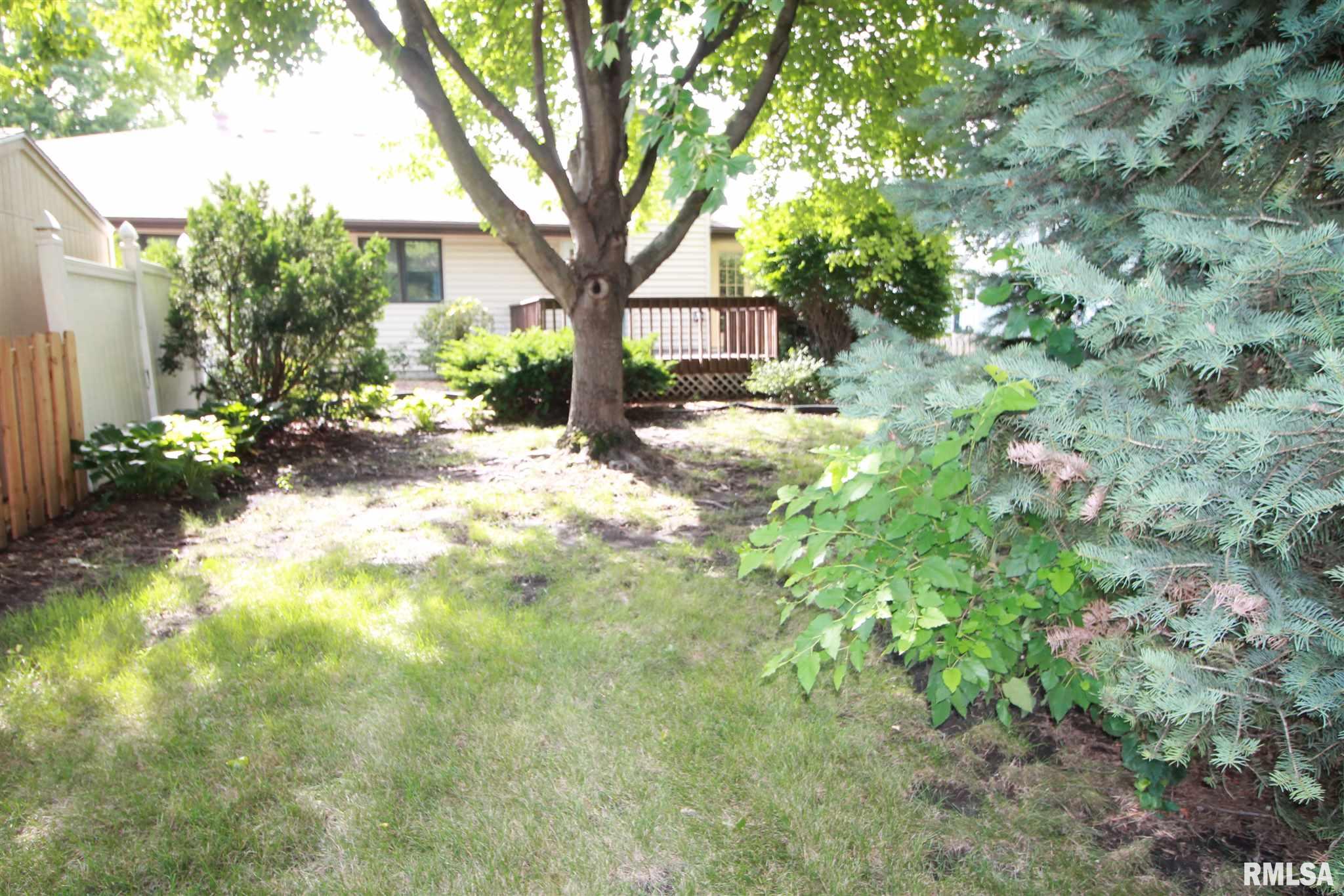 1712 Devonwood Springfield, IL 62704 - Photo 35 of 36 Gallery Image 35