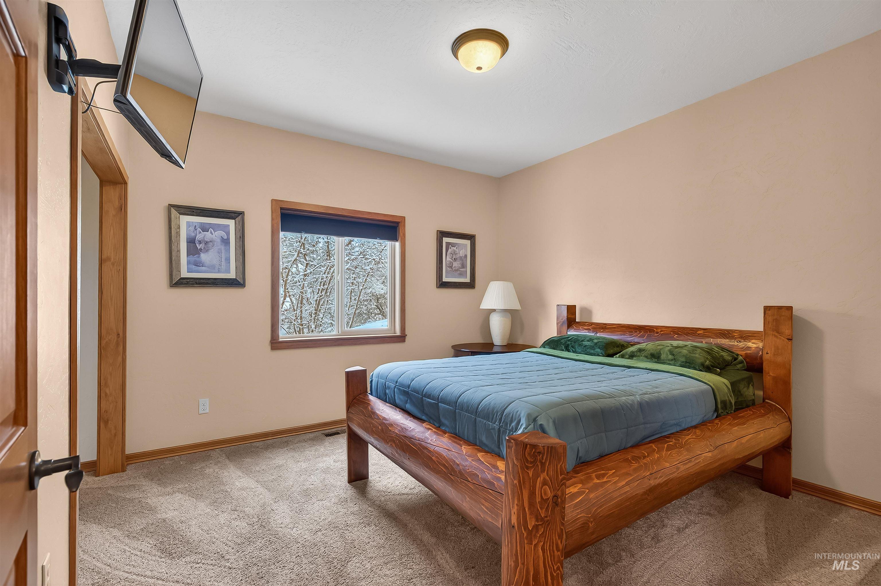 204 South 2nd Street Elk River, ID 83827 - Photo 16 of 50