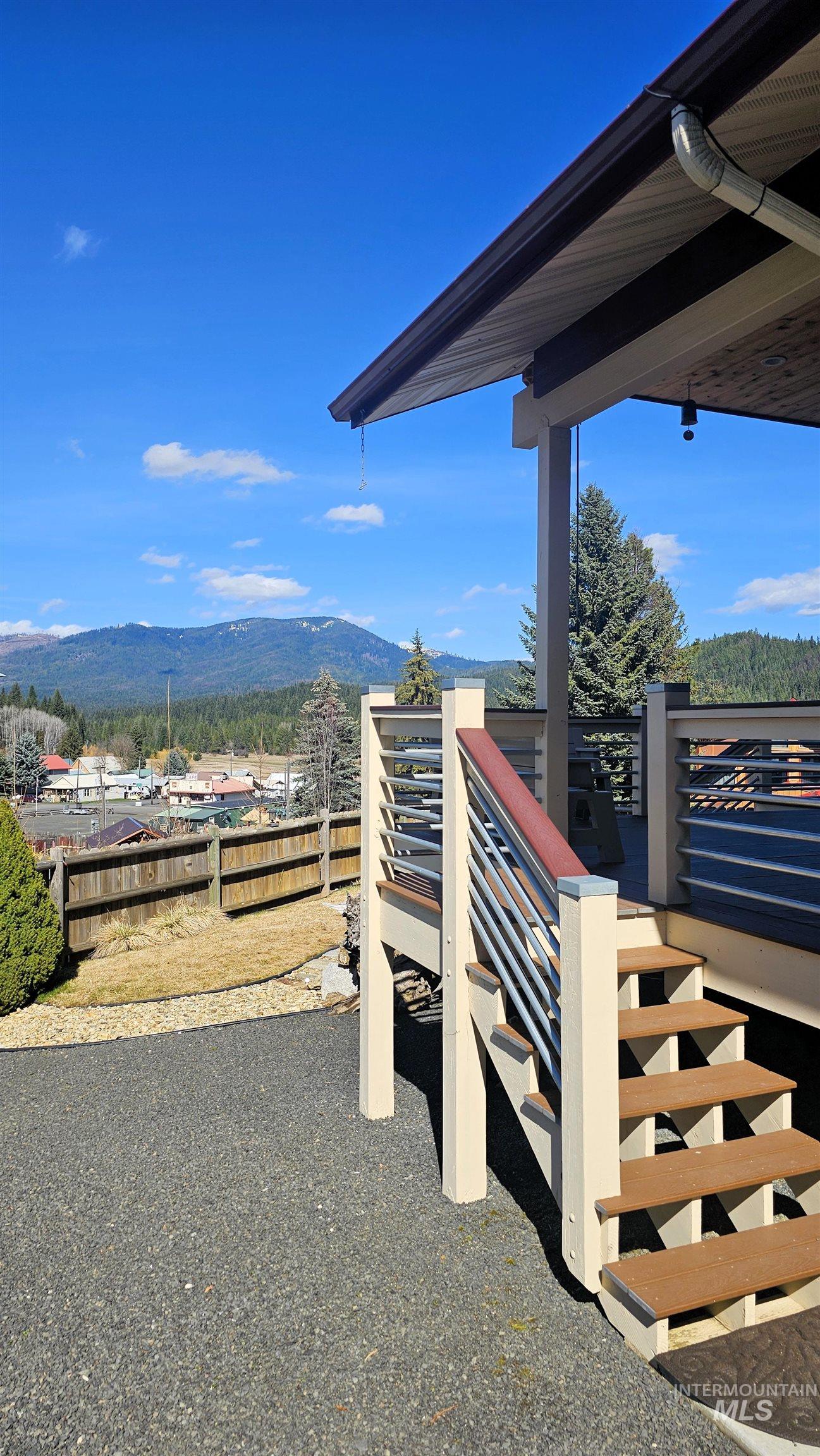 204 South 2nd Street Elk River, ID 83827 - Photo 3 of 50