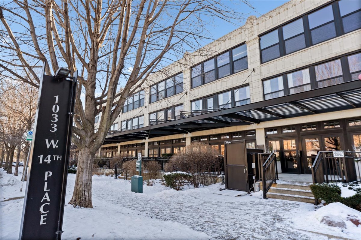 1033 West 14th Place, Unit 236 Chicago, IL 60608 - Photo 1 of 1
