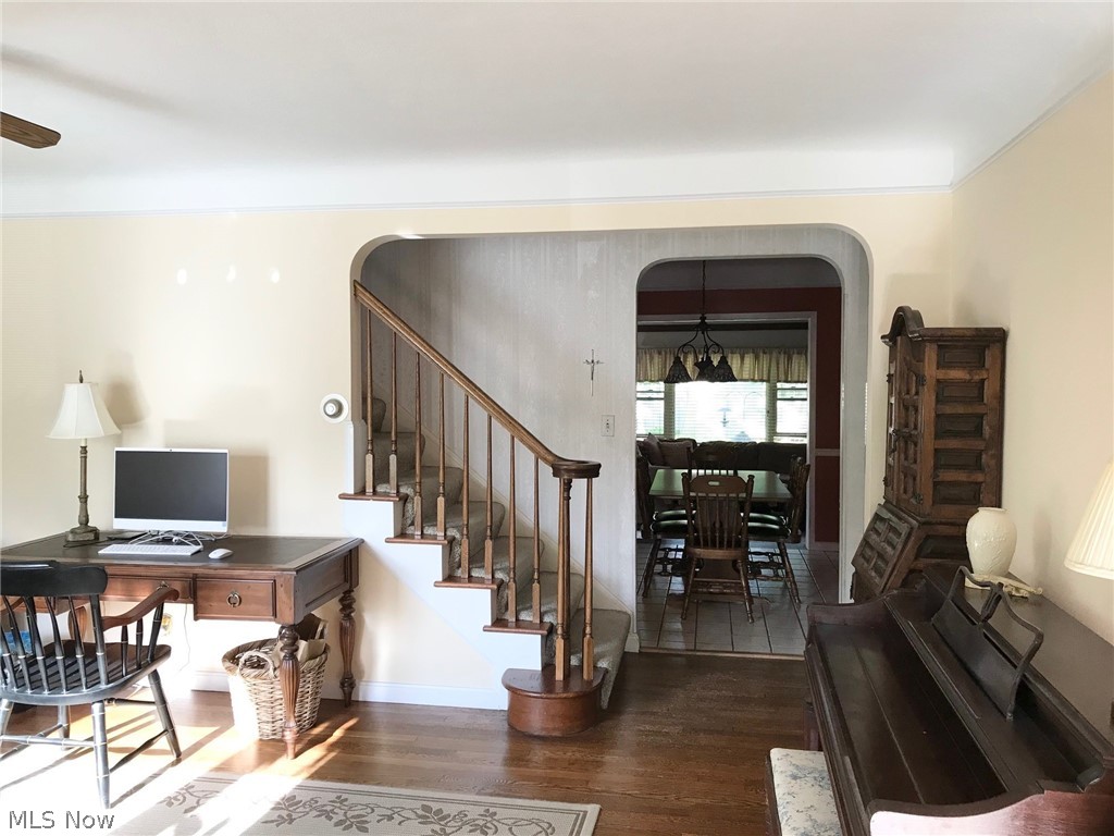 1691 Edgefield Road Lyndhurst, OH 44124 - Photo 8 of 29