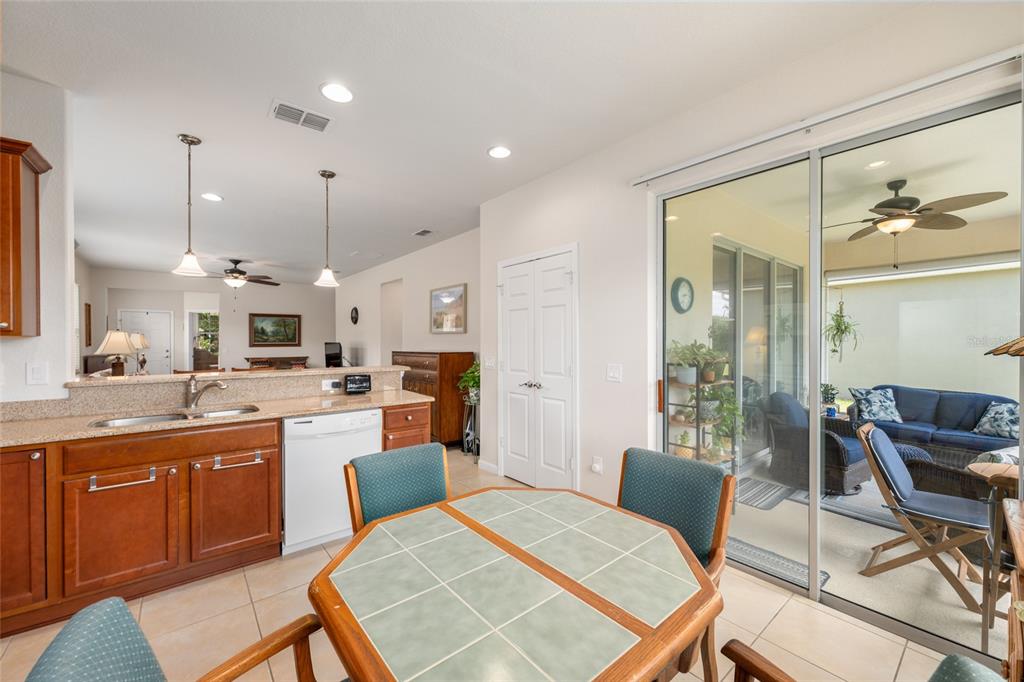 9098 Southwest 70th Loop Ocala, FL 34481 - Photo 18 of 52