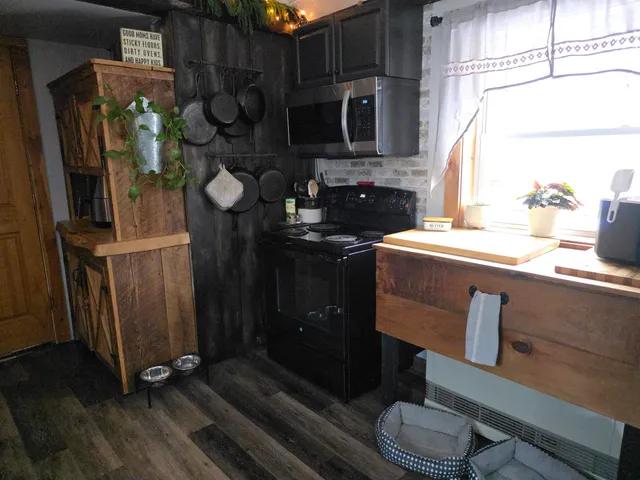 $319,000 | 147 South Street, Springfield, VT 05156