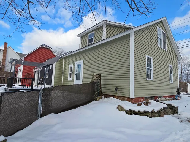 $319,000 | 147 South Street, Springfield, VT 05156