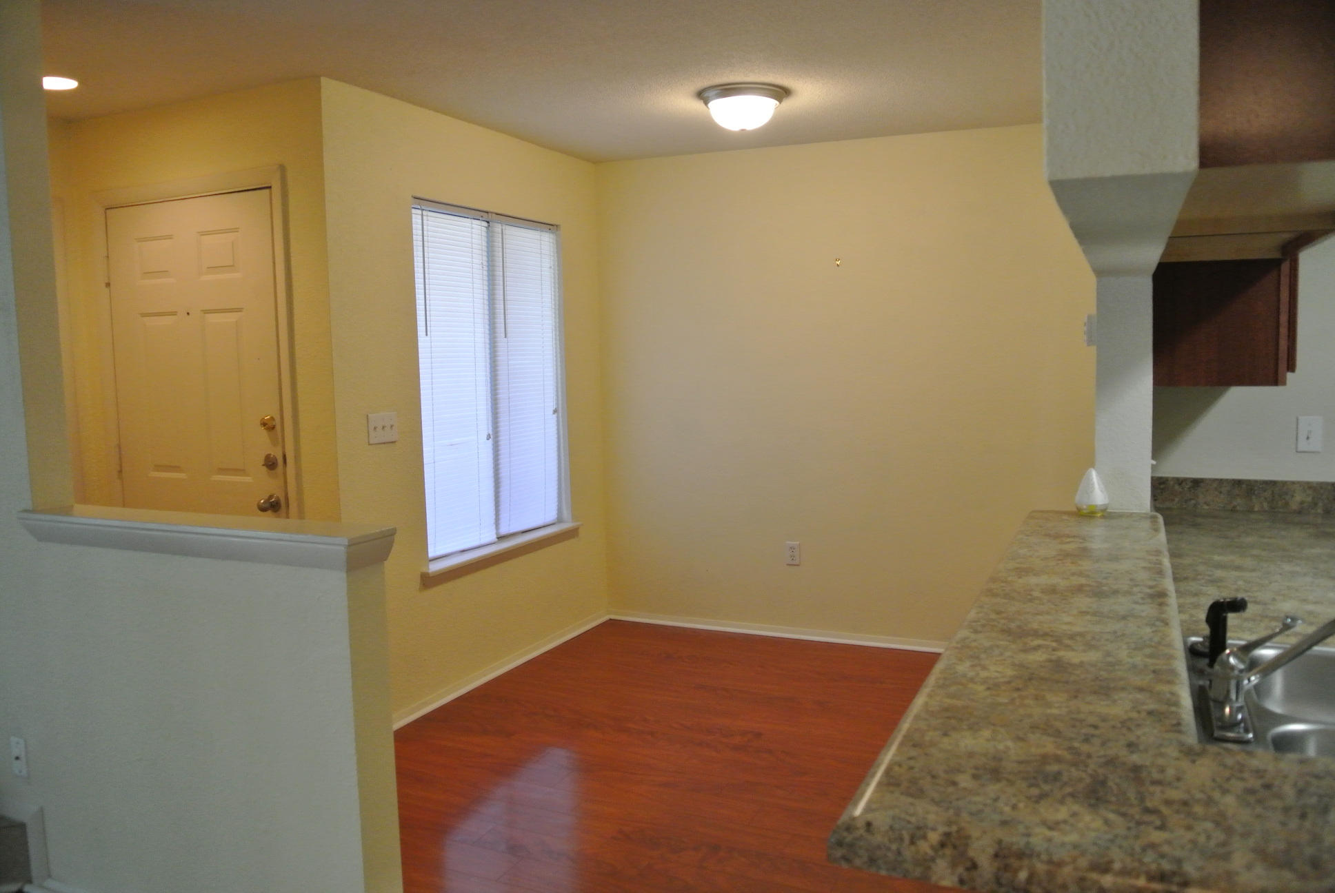 1481 Center St Extension, Unit 706 Mount Pleasant, SC 29464 - Photo 6 of 17 DSC_0232