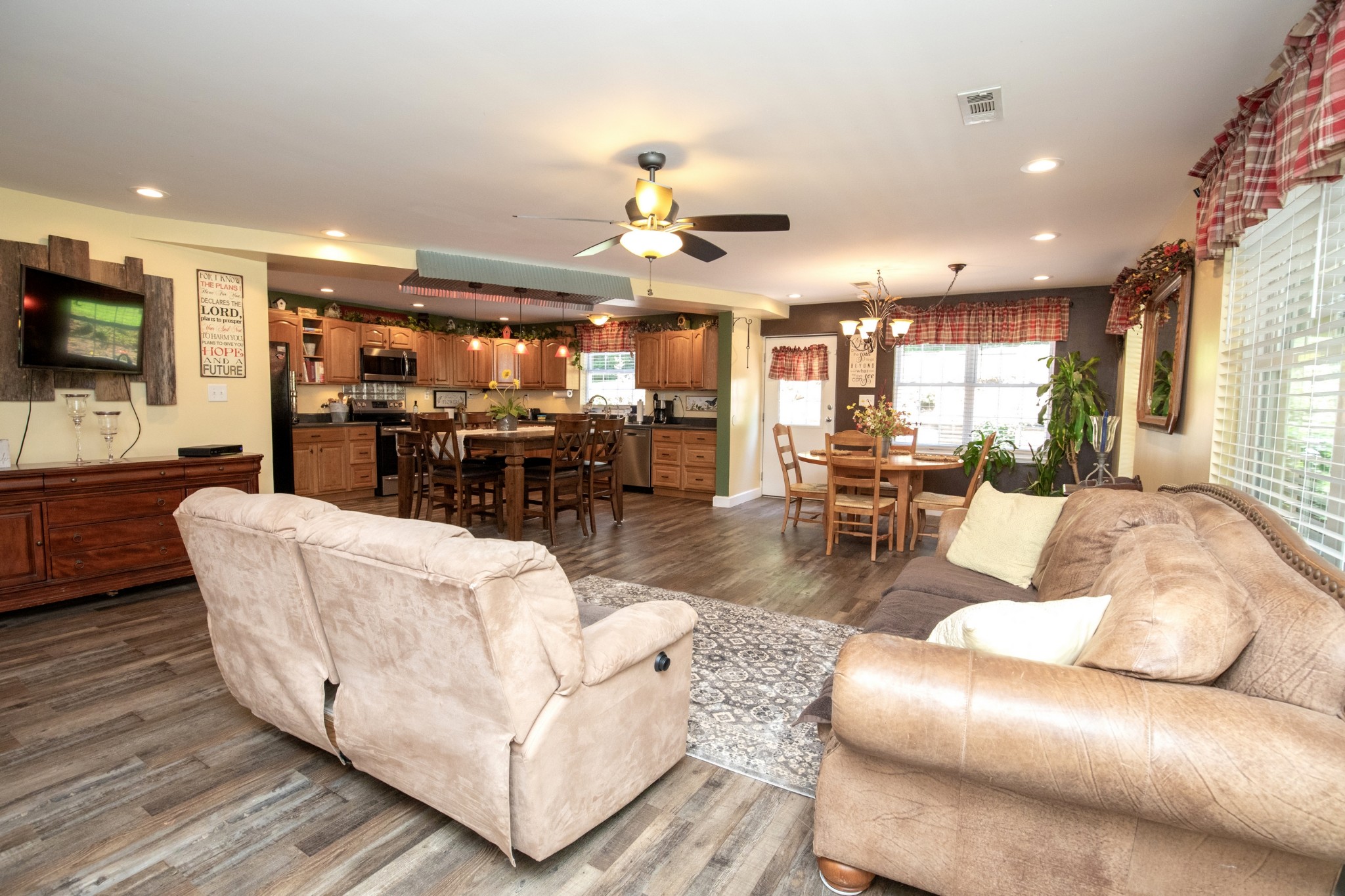 250 Lee Road Cottontown, TN 37048 - Photo 1 of 47