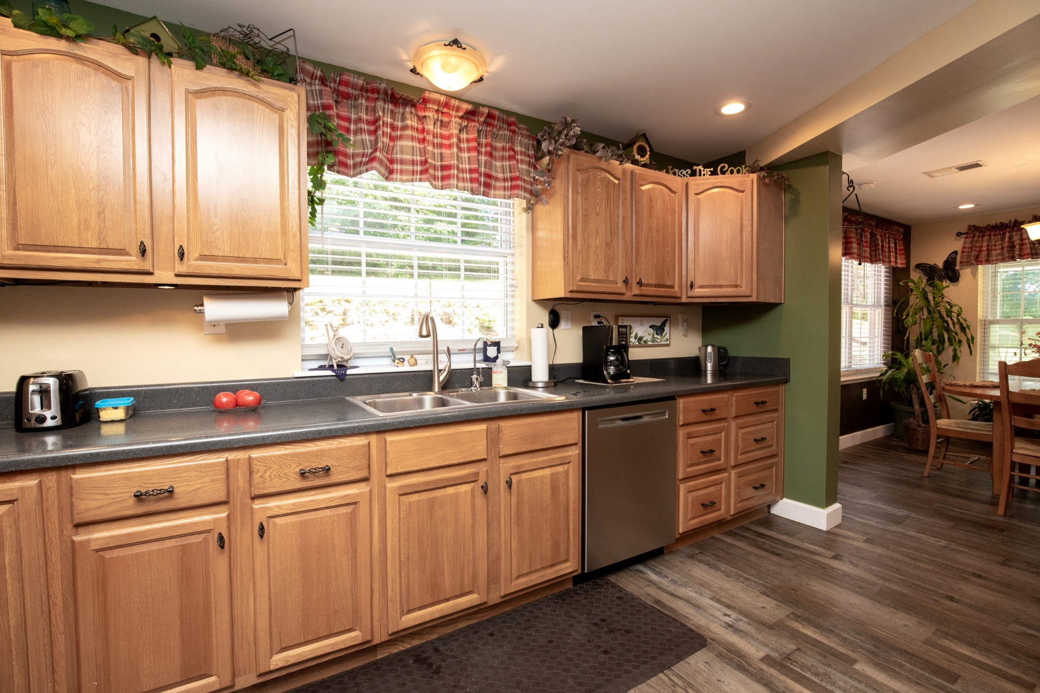 250 Lee Road Cottontown, TN 37048 - Photo 4 of 47