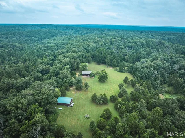 $670,000 | 3292 County Road 625, Birch Tree, MO 65438