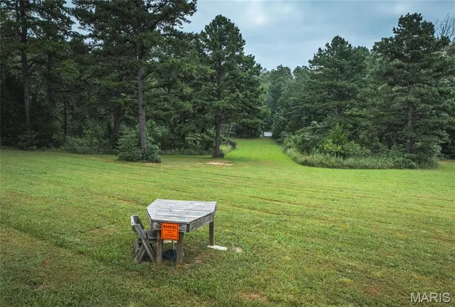 $670,000 | 3292 County Road 625, Birch Tree, MO 65438