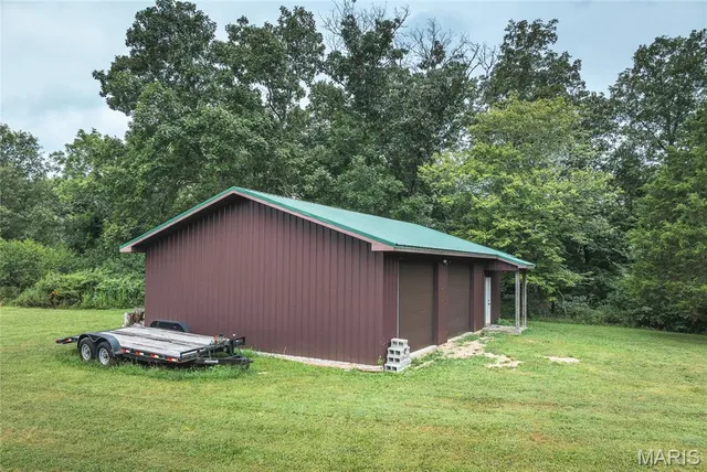 $670,000 | 3292 County Road 625, Birch Tree, MO 65438