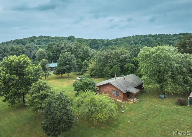 $670,000 | 3292 County Road 625, Birch Tree, MO 65438