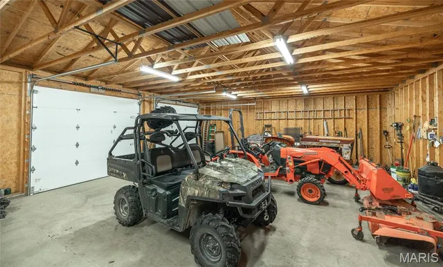 $670,000 | 3292 County Road 625, Birch Tree, MO 65438