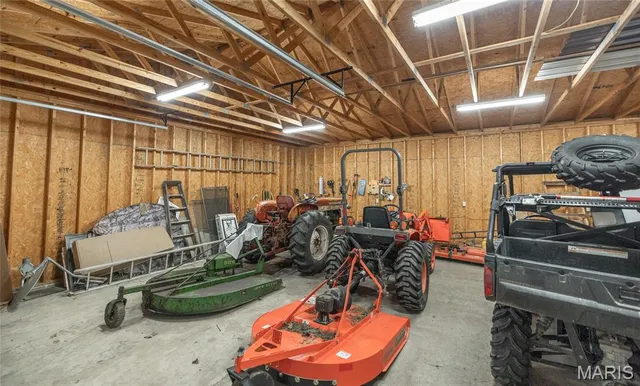 $670,000 | 3292 County Road 625, Birch Tree, MO 65438