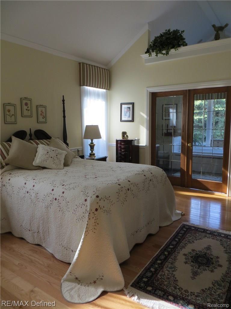 1069 Bloomview Circle Rochester, MI 48307 - Photo 15 of 25 Hardwood Floors Master Bedroom