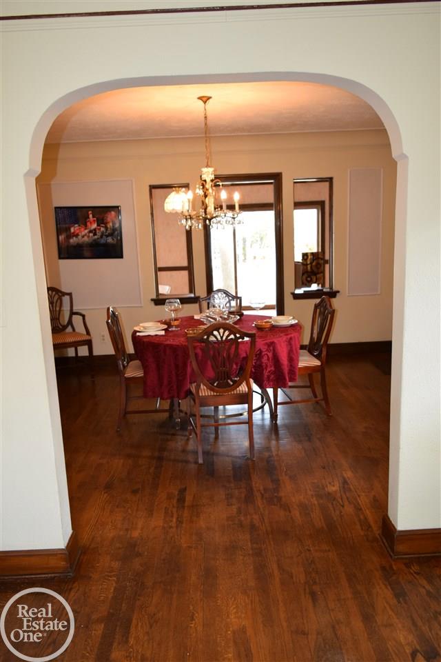 184 Kerby Road Grosse Pointe Farms, MI 48236 - Photo 9 of 35