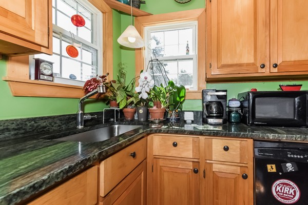 4 Spring Street Gloucester, MA 01930 - Photo 12 of 30 Gallery Image 12