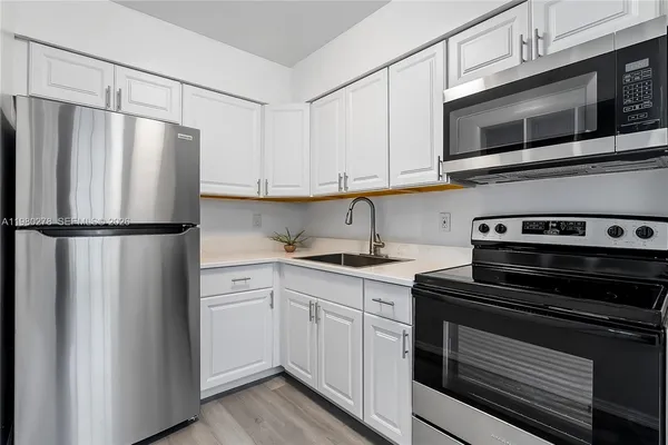 $2,130 | 2327 Northwest 52nd Court, Unit 2327, Fort Lauderdale, FL 33309