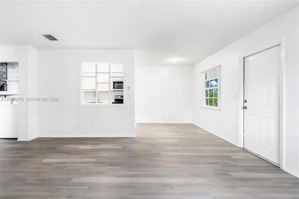 $2,095 | 2327 Northwest 52nd Court, Unit 2327, Fort Lauderdale, FL 33309