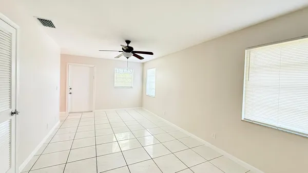 $1,850 | 501 West Kalmia Drive, Unit 4, West Palm Beach, FL 33403