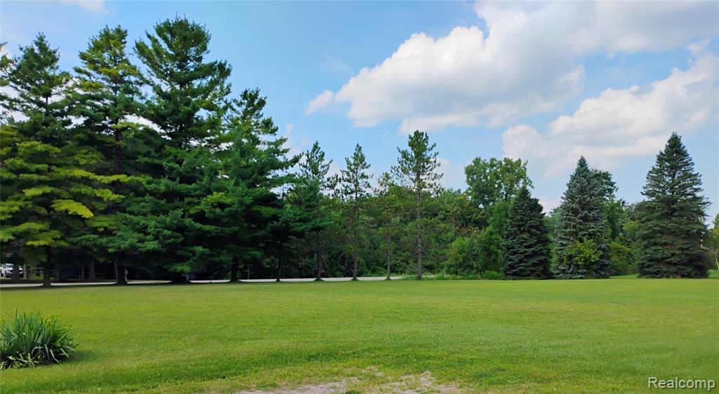 3166 North Oak Road Davison, MI 48423 - Photo 8 of 32