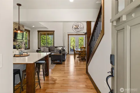 $1,149,000 | 137 Big Hill Drive, Cle Elum, WA 98922