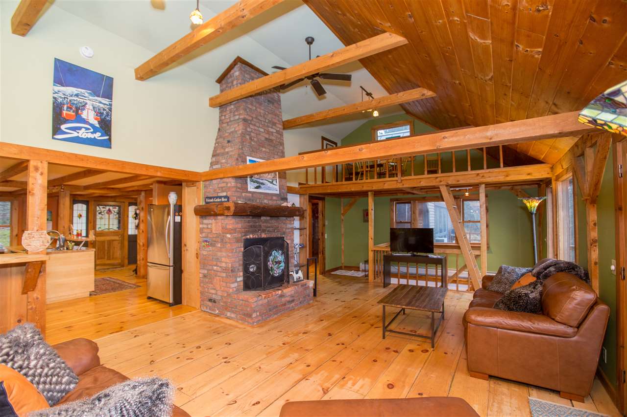617 Ayers Farm Road Stowe, VT 05672 - Photo 3 of 27