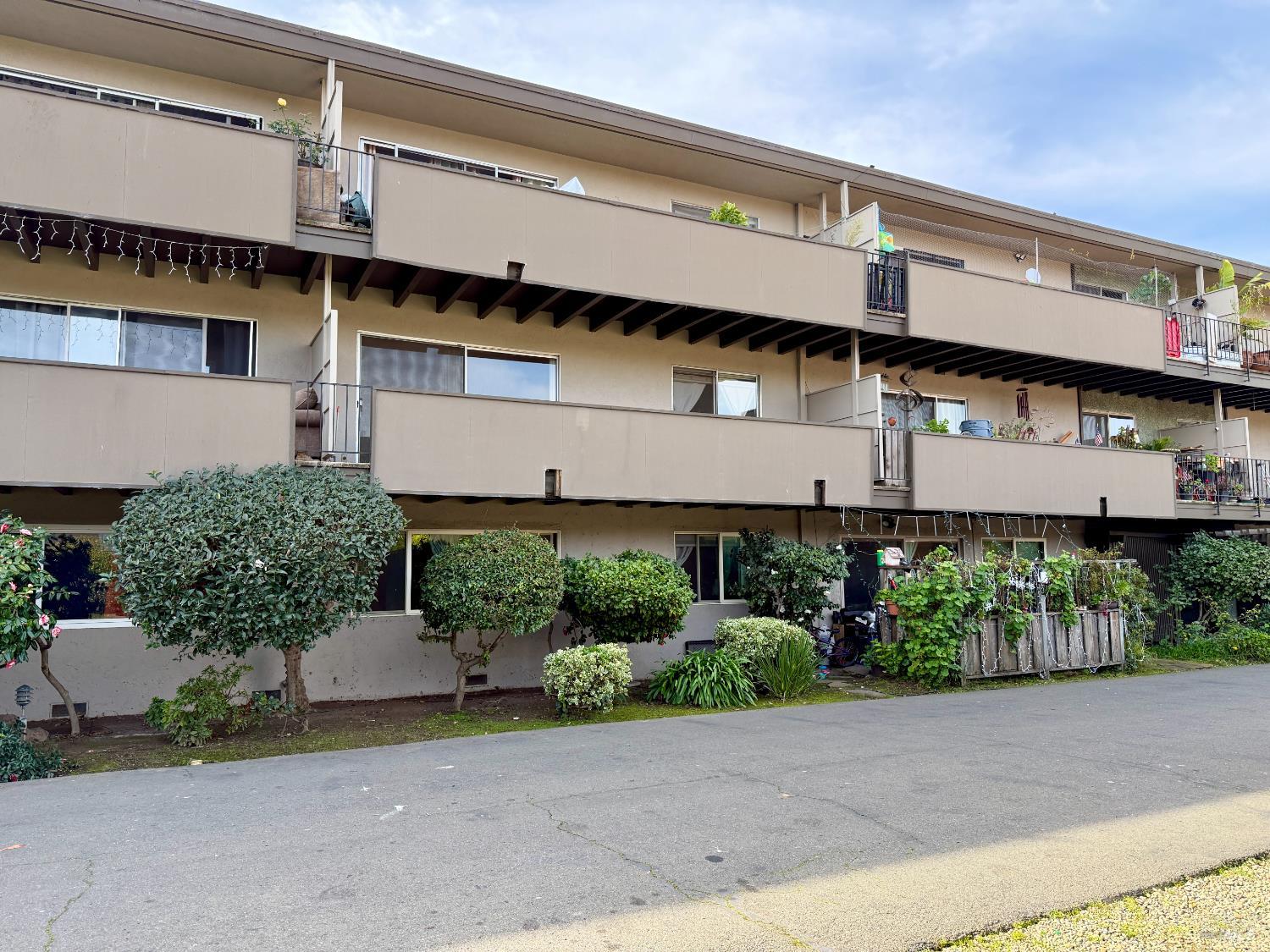 177 Canal Street, Unit 10 San Rafael, CA 94901 - Photo 3 of 14