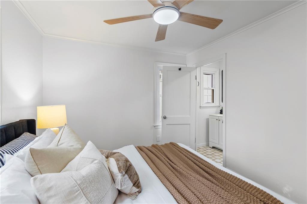 5431 Woodson Road Mission, KS 66202 - Photo 16 of 32