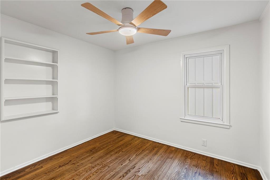 5431 Woodson Road Mission, KS 66202 - Photo 19 of 32