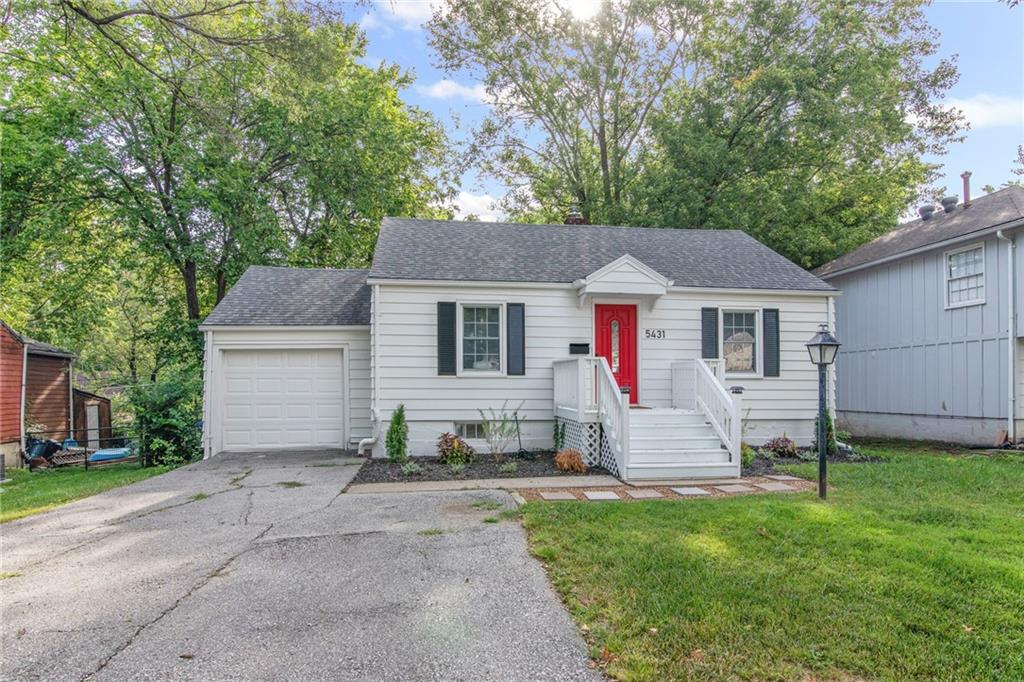 5431 Woodson Road Mission, KS 66202 - Photo 2 of 32