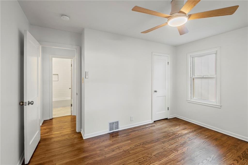 5431 Woodson Road Mission, KS 66202 - Photo 22 of 32