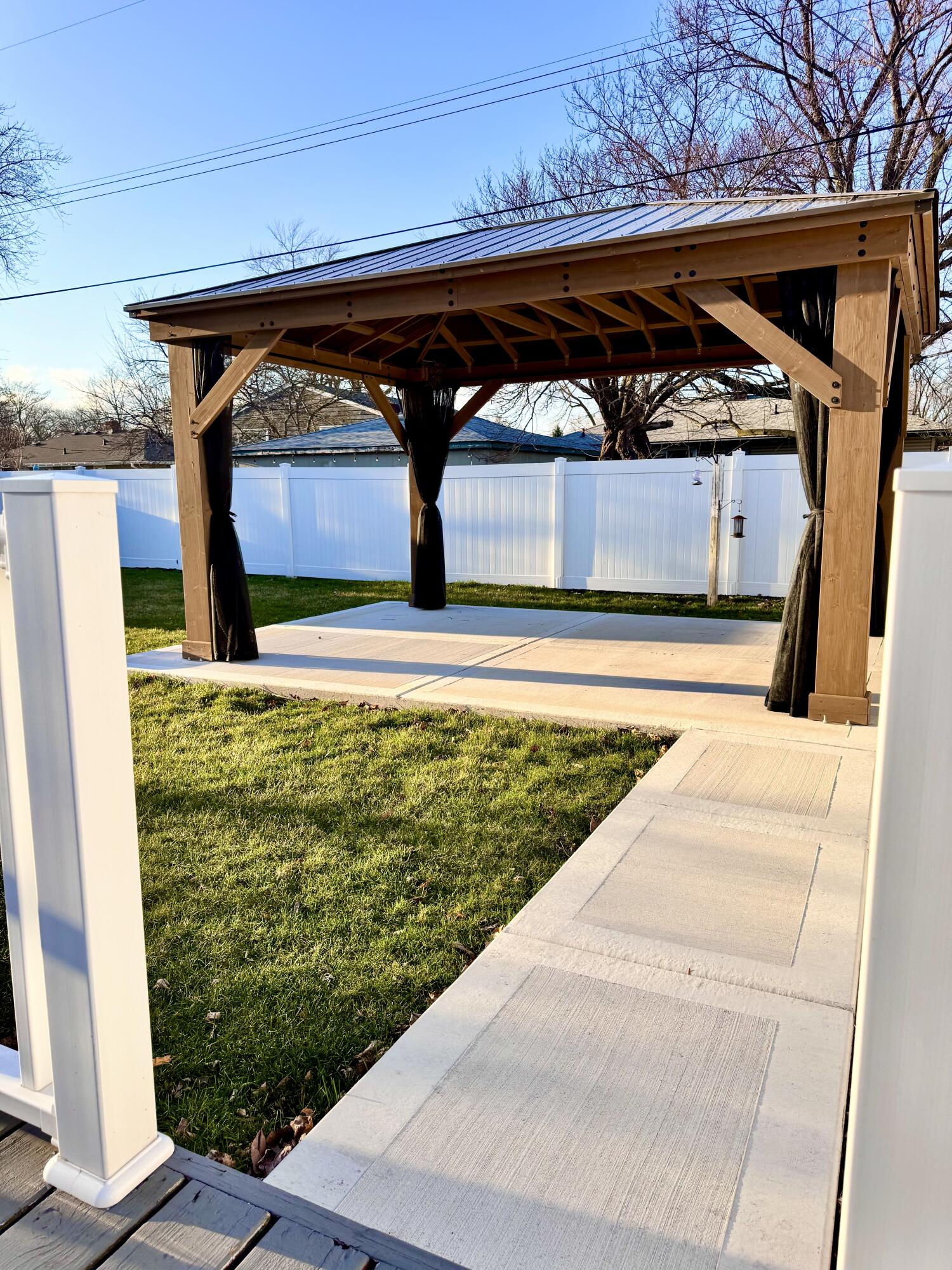 3429 42nd Street Highland, IN 46322 - Photo 38 of 42 a view of back yard of the house