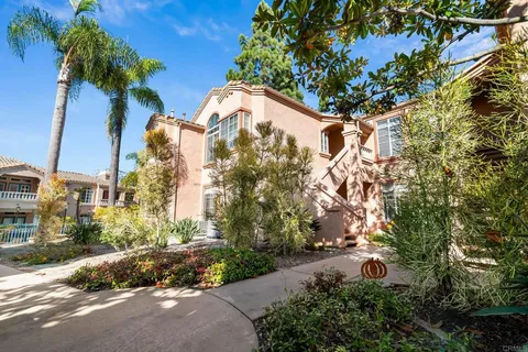 $675,000 | 3575 Cameo Drive, Unit 45, Oceanside, CA 92056