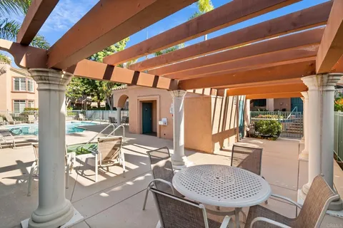 $675,000 | 3575 Cameo Drive, Unit 45, Oceanside, CA 92056