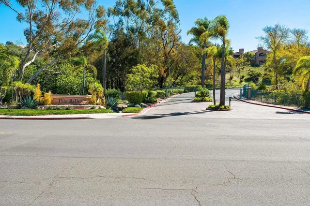 $675,000 | 3575 Cameo Drive, Unit 45, Oceanside, CA 92056