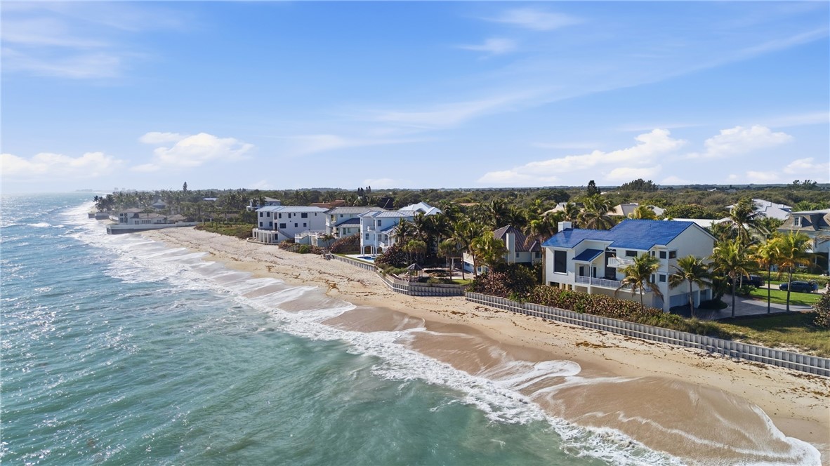 1976 Ocean Ridge Circle Vero Beach, FL 32963 - Photo 5 of 7 a view of a city